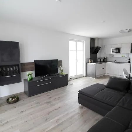 Del Mar Apartment *